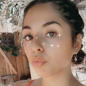 Meet your Posher, Isabella